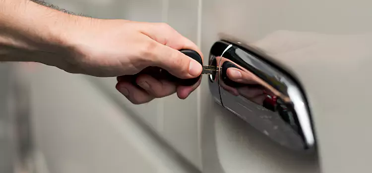 Why Choose Our Auto Locksmith Team in Edinburg, TX?